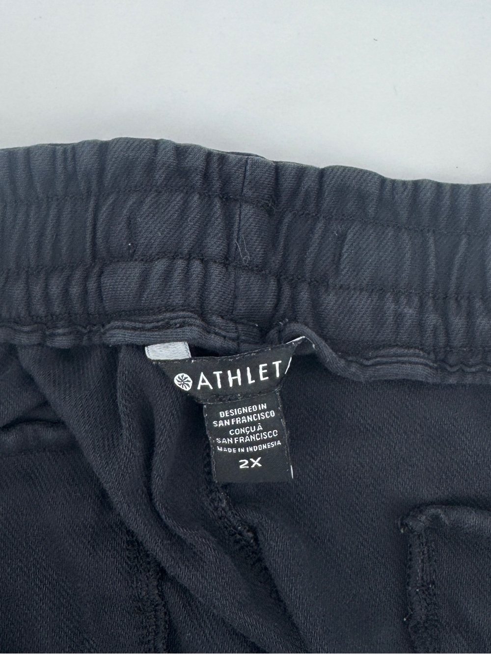 Athleta Black Women's Athletic Elastic-Waist Shorts 0025 - Picture 3 of 4